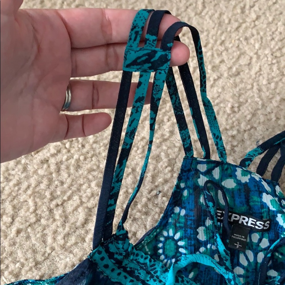 Express Top - Picture 4 of 4